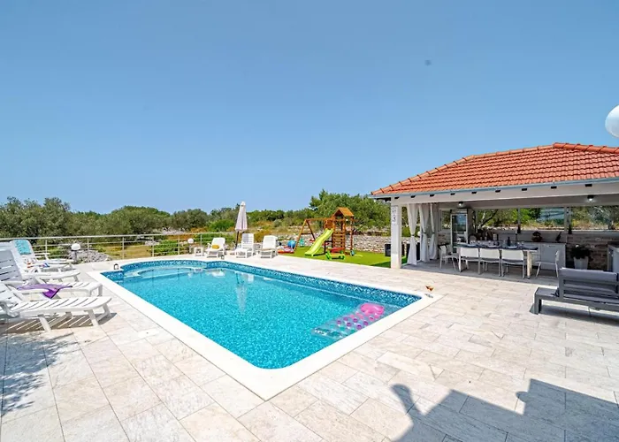 House With Pool Maja By Guide * Vela Luka