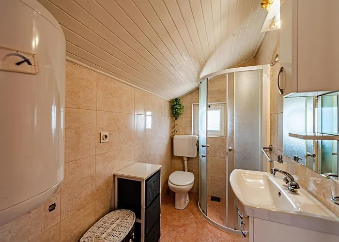 Villa House With Pool Maja By Guide *