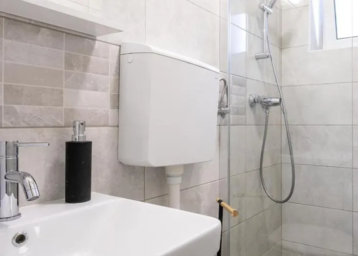 House With Pool Maja By Guide Villa